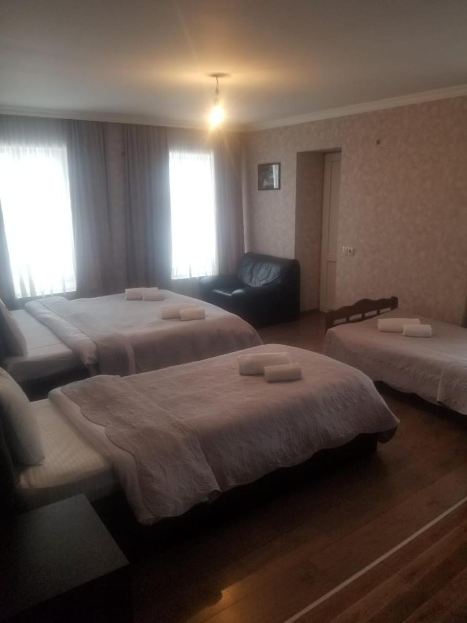 Guesthouse Ori Beli In Mestia Bagian luar foto
