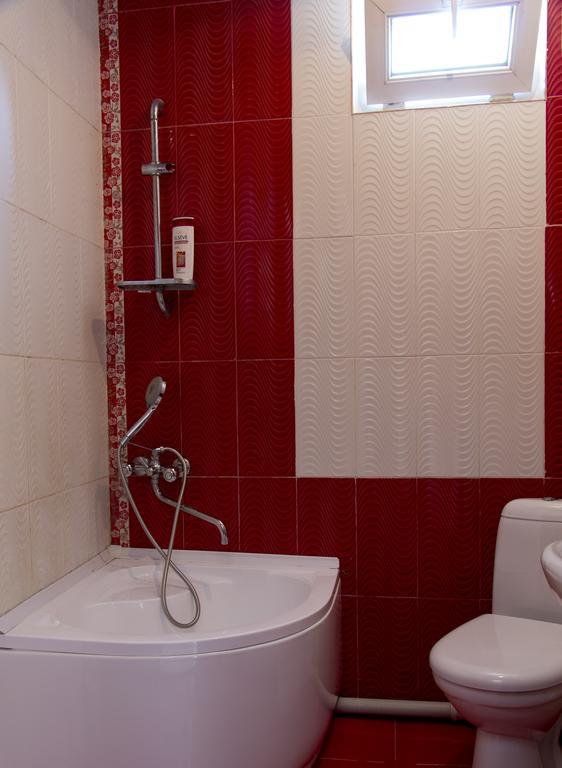 Guesthouse Ori Beli In Mestia Bagian luar foto