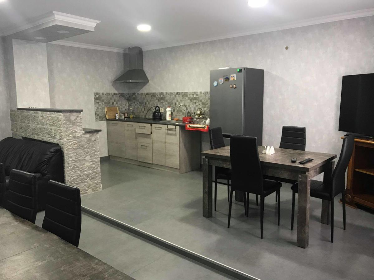Guesthouse Ori Beli In Mestia Bagian luar foto