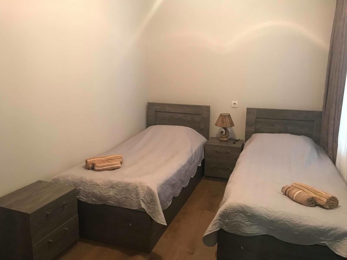 Guesthouse Ori Beli In Mestia Bagian luar foto